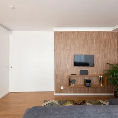 Lovelystay - Penthouse Balcony 波尔图