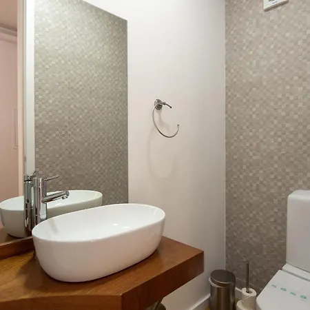 Διαμέρισμα Lovelystay - Penthouse Balcony *