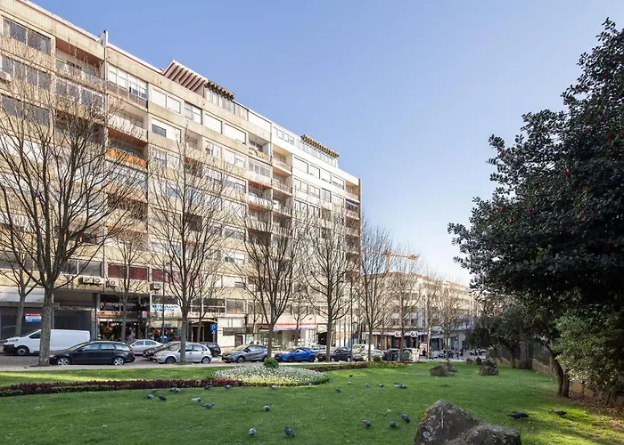 Lovelystay - Penthouse Balcony Porto