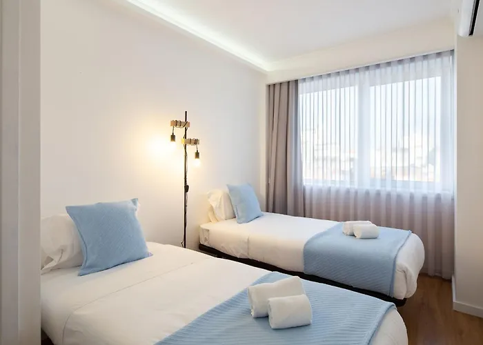 Lägenhet Lovelystay - Penthouse Balcony Oporto