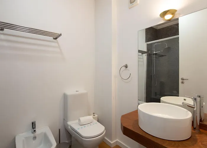 Lägenhet Lovelystay - Penthouse Balcony Oporto